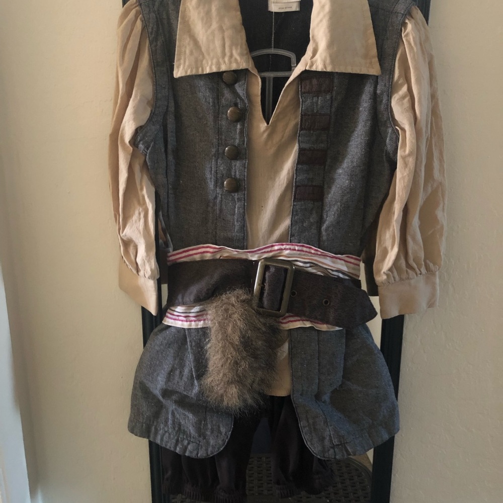 Halloween 🎃 Costume 👻 The “PIRATE”